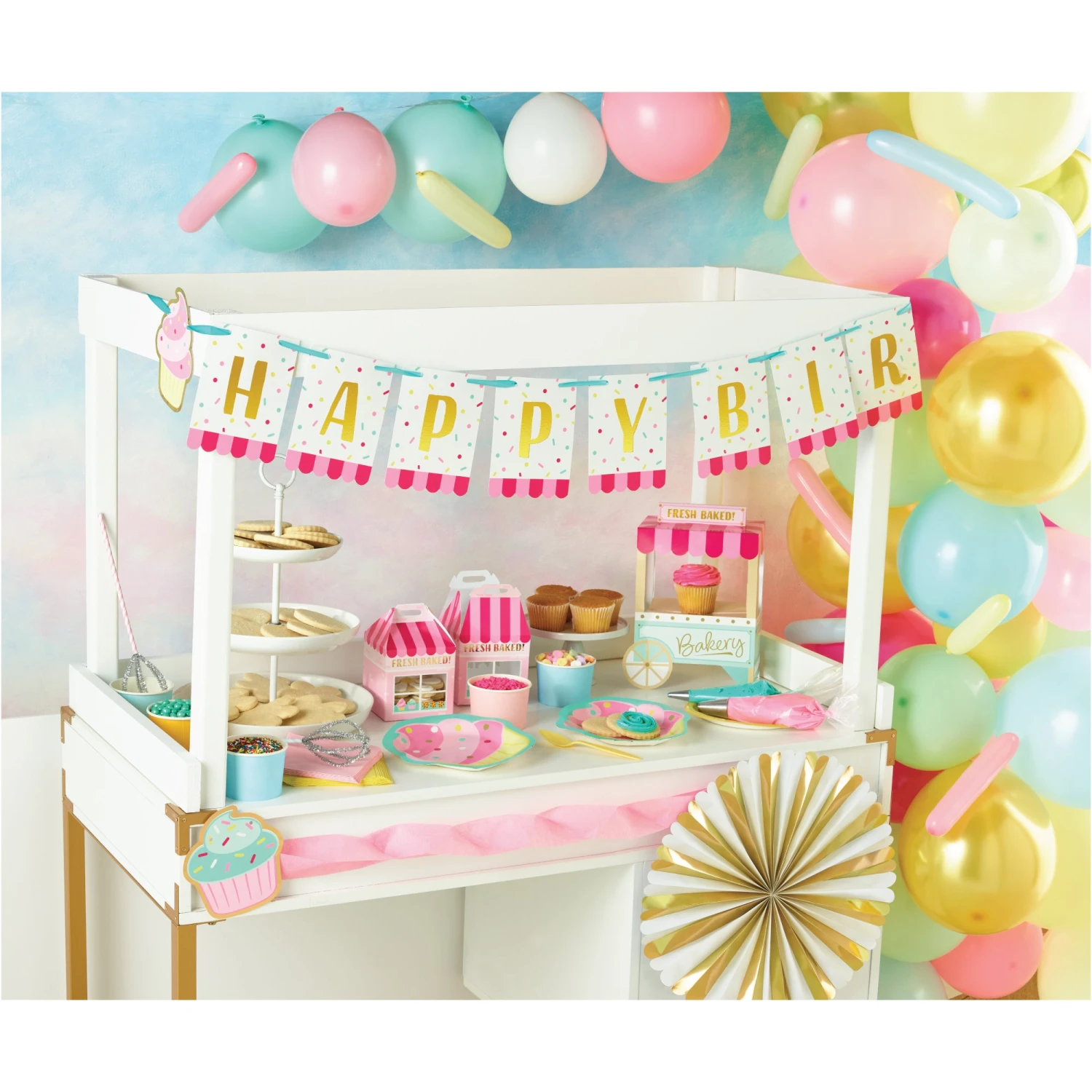 Creative Converting Cupcake Party Dessert Plates 8ct - Image 2