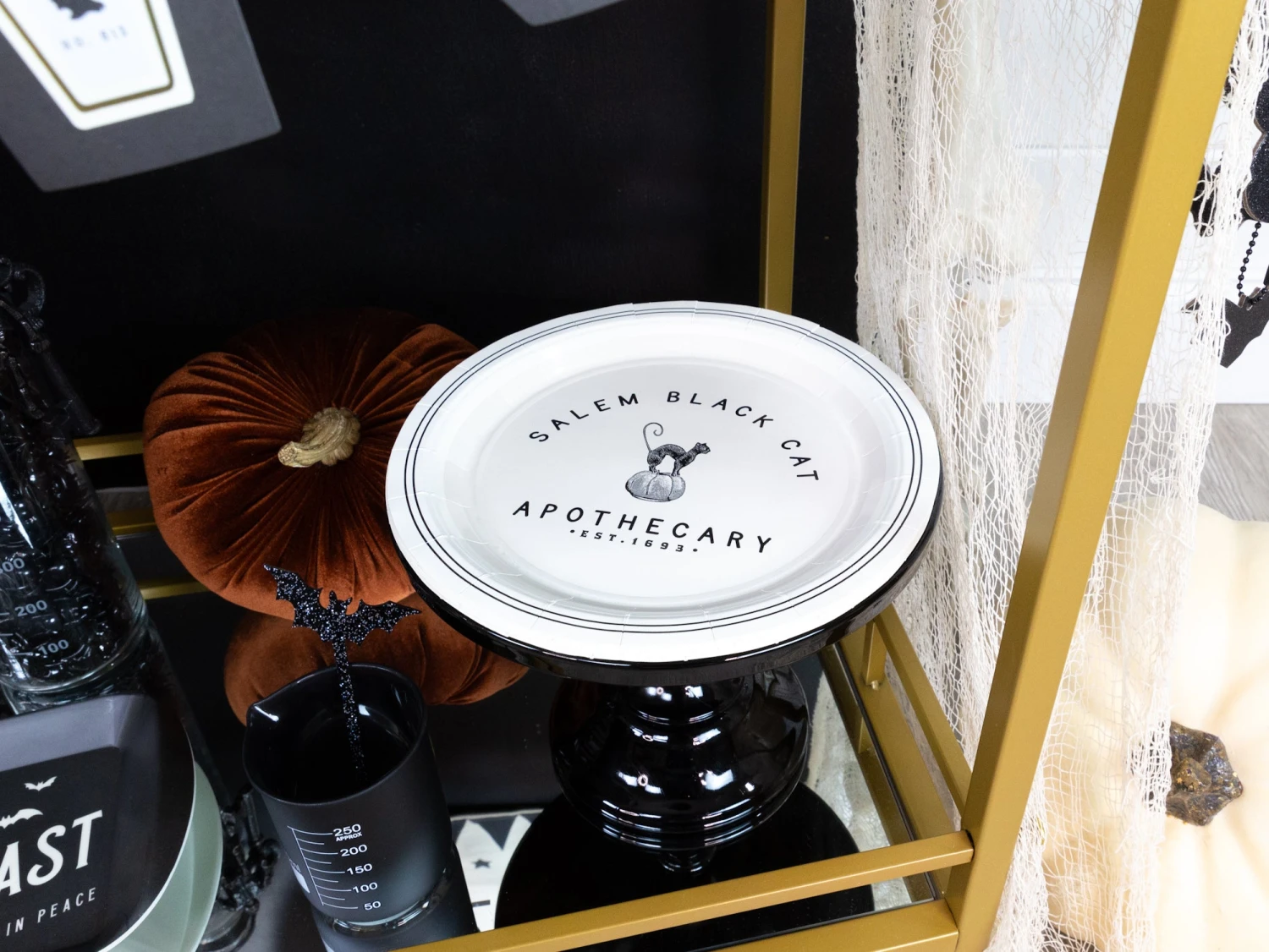 Salem Apothecary Black Cat Paper Plates 8ct - Image 10