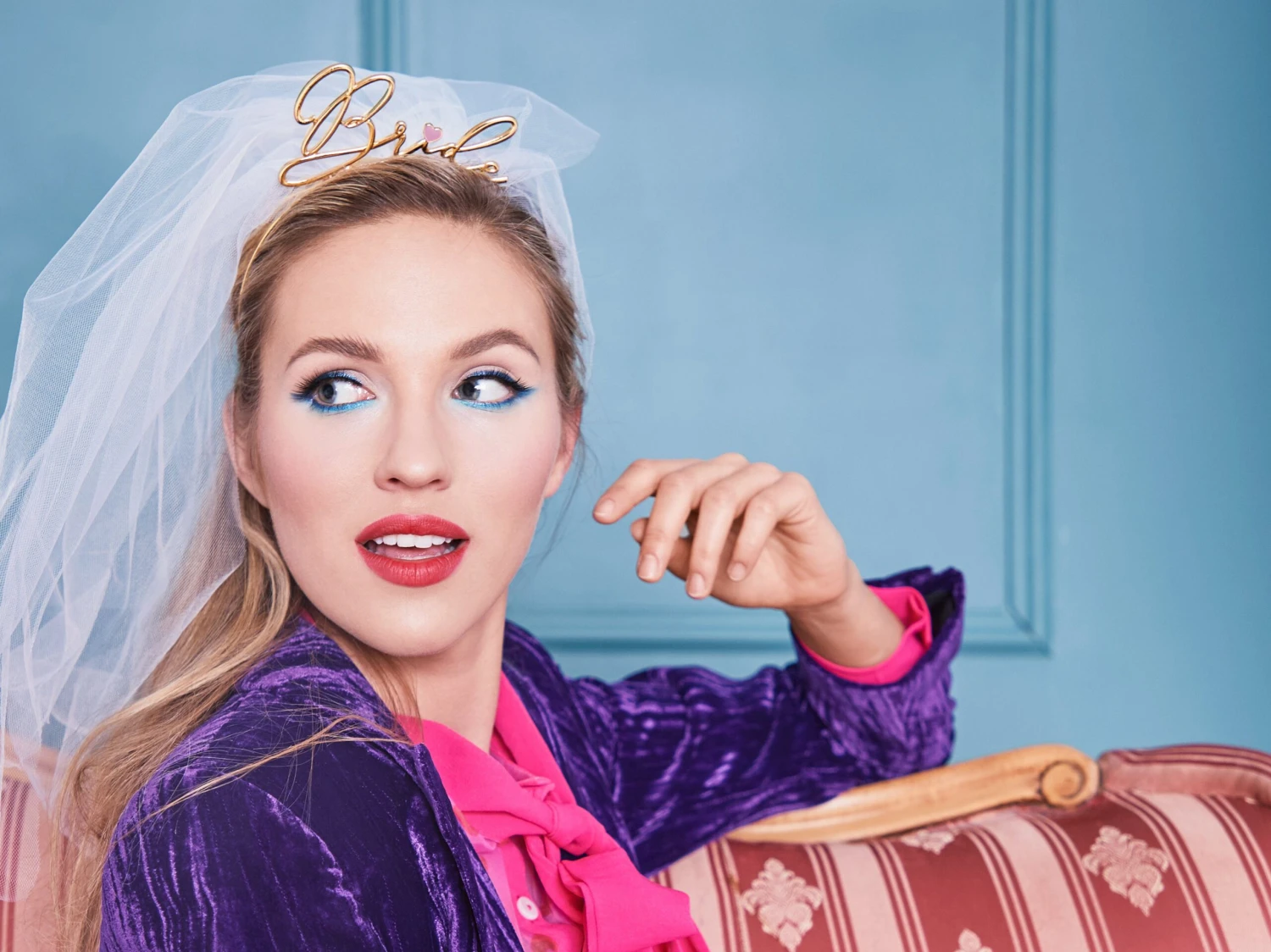 Gold Bride Veil Headband - Image 3