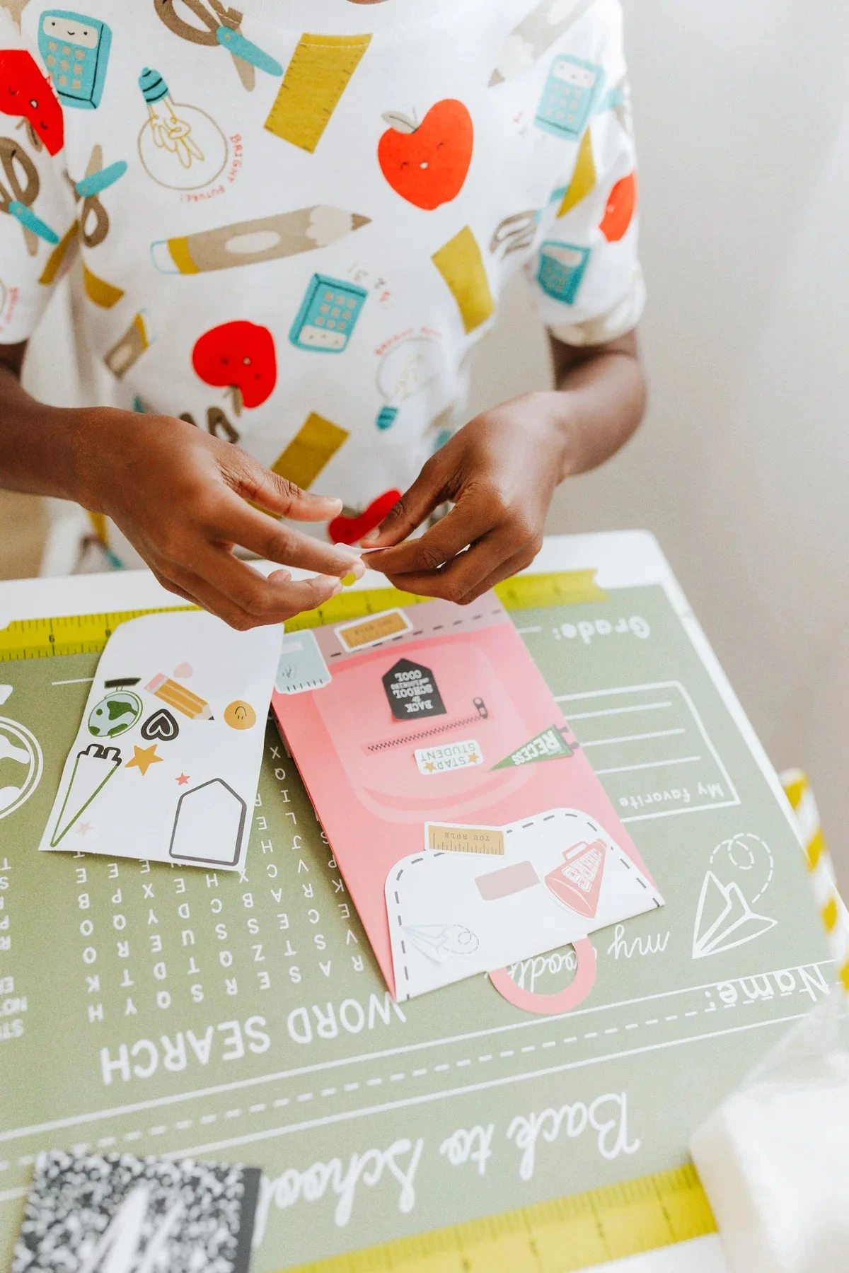 Back To School Backpack Favor Bags & Sticker Sheets 8ct - Image 5