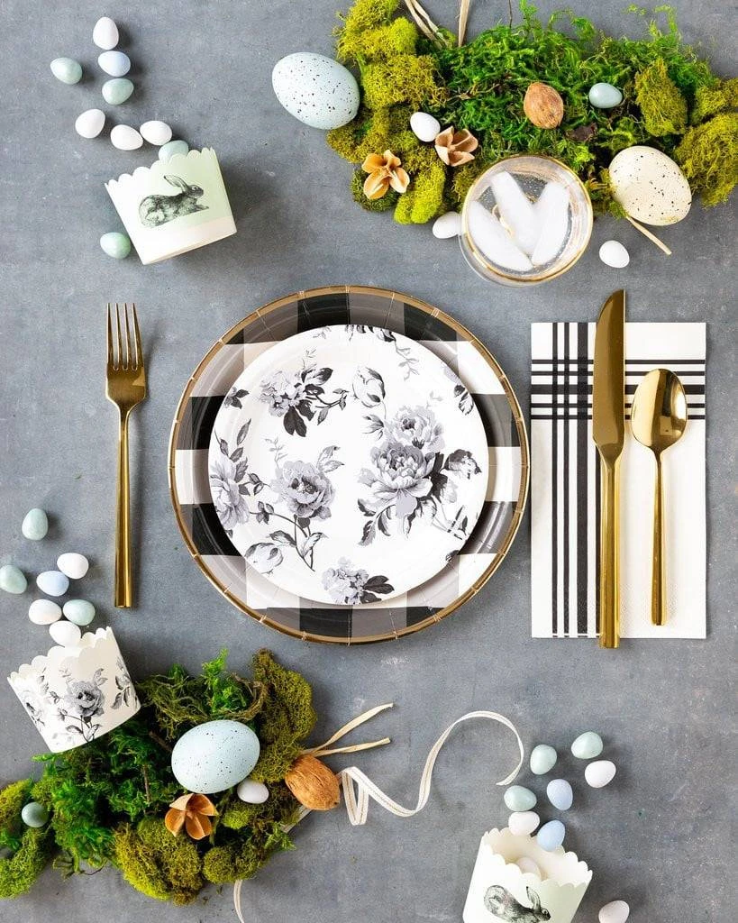 Buffalo Plaid Gingham Round Lunch Plates 8ct - Image 2